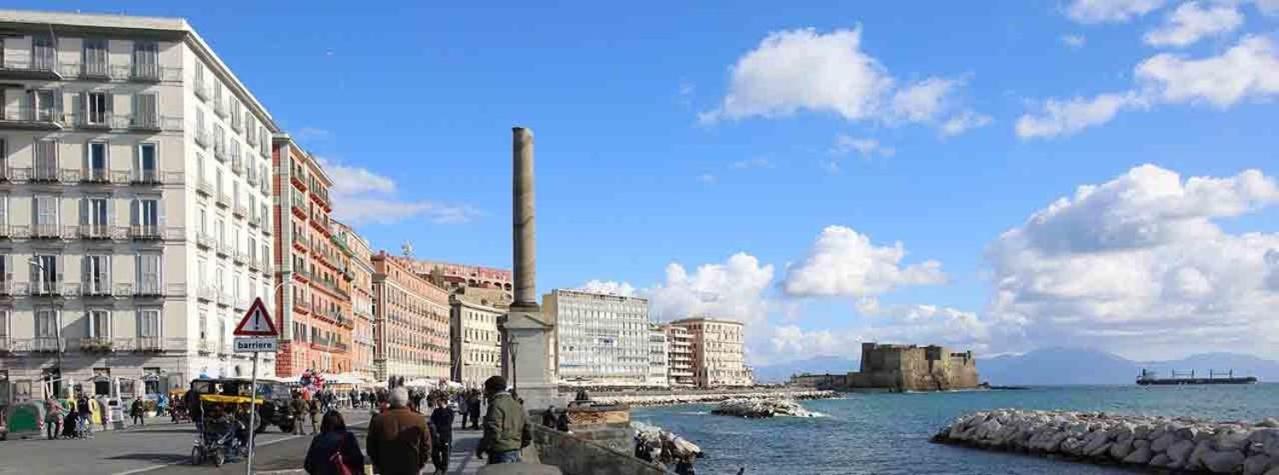 Piacevole Appartamento Chiaia Napoli Ngoại thất bức ảnh
