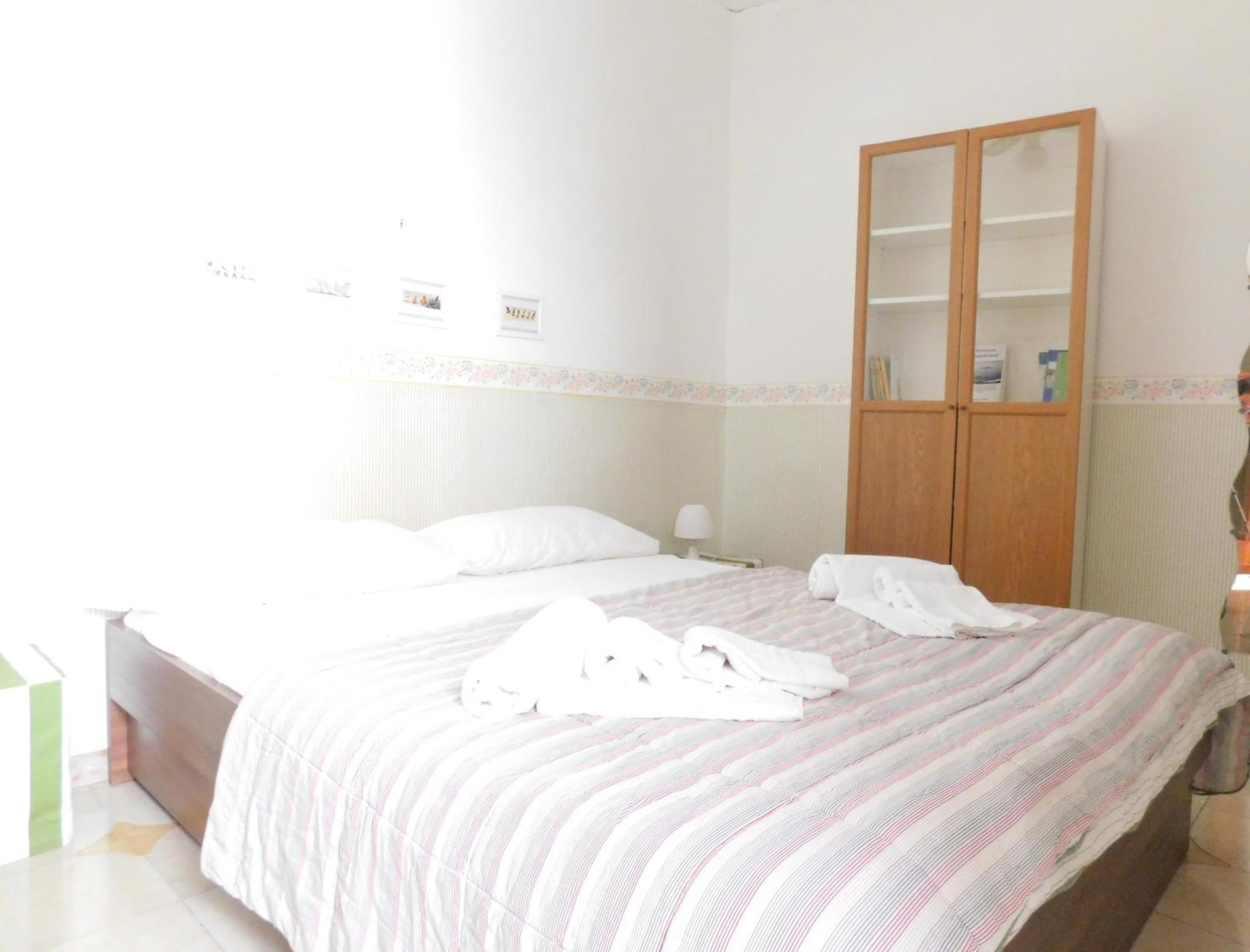 Piacevole Appartamento Chiaia Napoli Ngoại thất bức ảnh